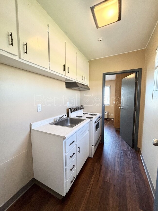 Photo - 3745 Hospital Rd Unit 201