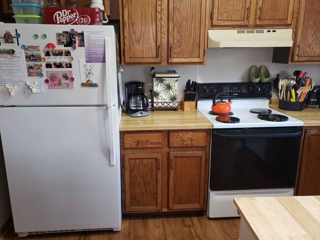 Photo - 1122-1124 Waunakee Duplex Unit 1122