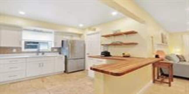Photo - 721 N Lakeside Dr