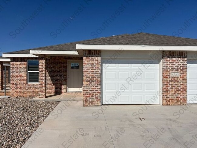 Building Photo - Brand New 2 bedroom 2 bath Duplex