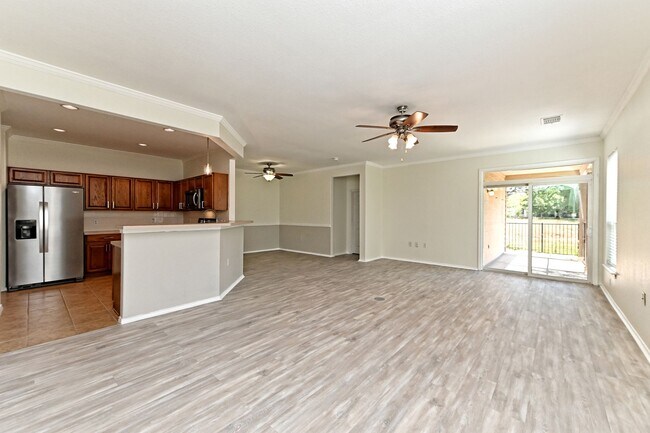 Photo - 111 Nassau Cir