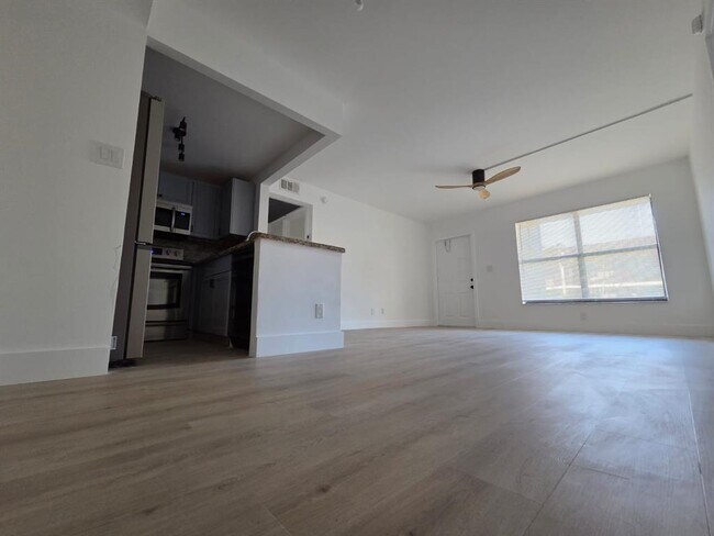 Photo - 10023 Winding Lake Rd Unit 104