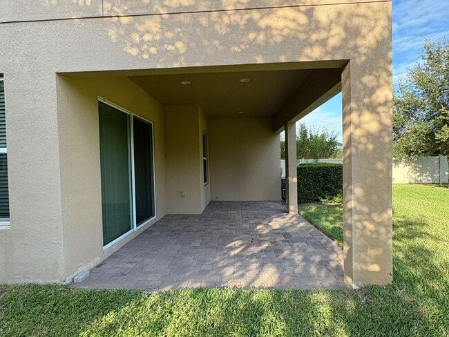 Photo - 50% OFF FIRST MONTH RENT* - 5 Bedroom 4 Ba...