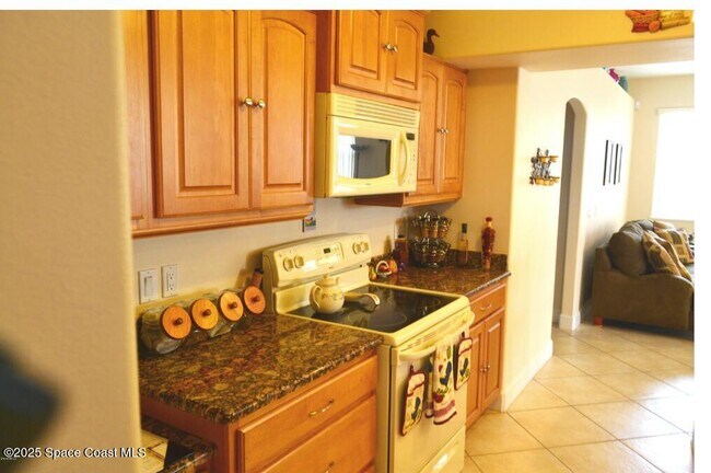 Photo - 350 Gamrott St