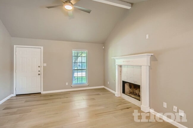 Photo - 901 Anthony St