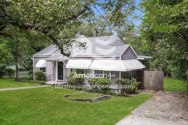 Photo - 2742 Alta Vista Ave