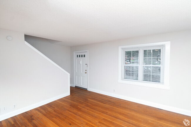2BD,2BA 882SF
