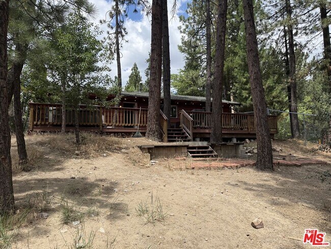 42995 Sunset Dr