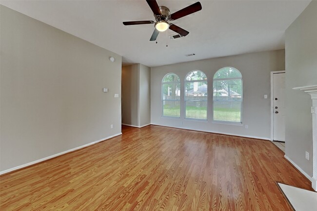 Photo - 25806 Brickhill Dr