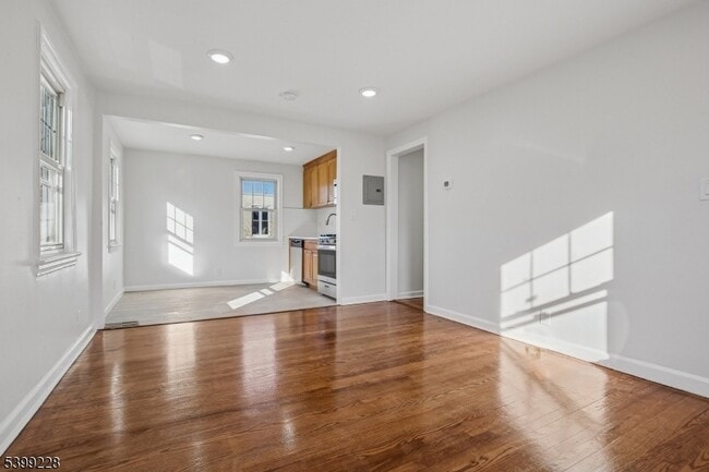 Photo - 234 Willow Ave