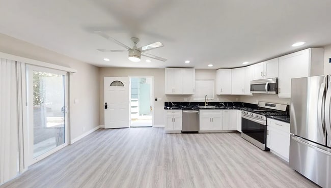 Photo - 5354-5356 E Falls View Dr Unit 5356 East Falls View Dr