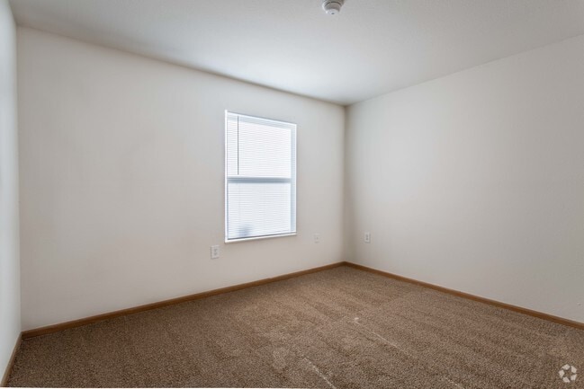 2 Bed/ 2 Bath