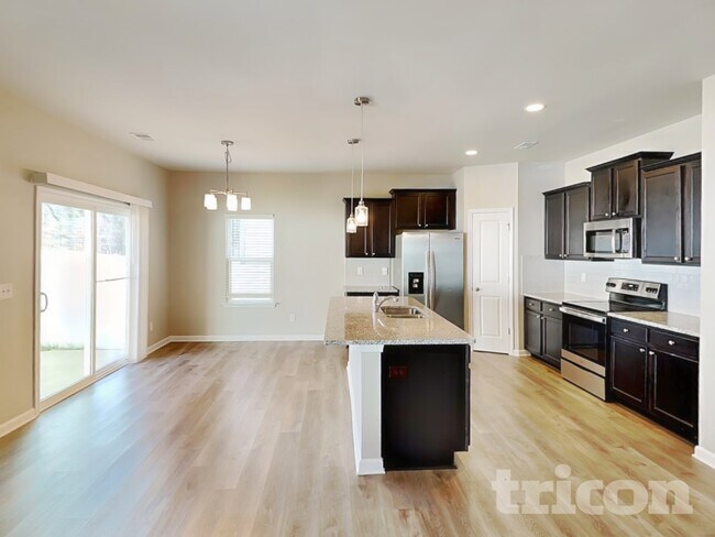Photo - 115 Spring Knoll Dr