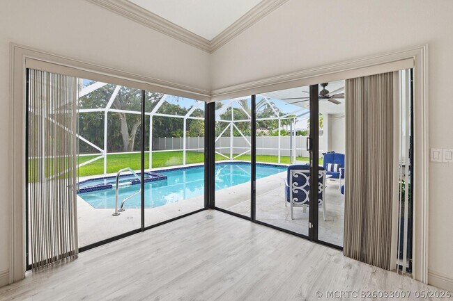 15600 Rolling Meadows Cir