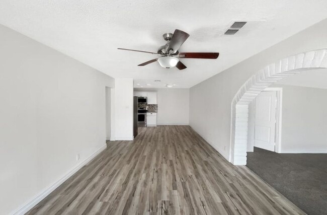 Photo - 3235 E Willetta St