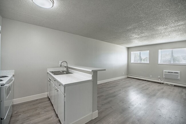 3604 E Uintah St Unit B25