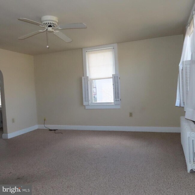 Photo - 304 S Coldbrook Ave