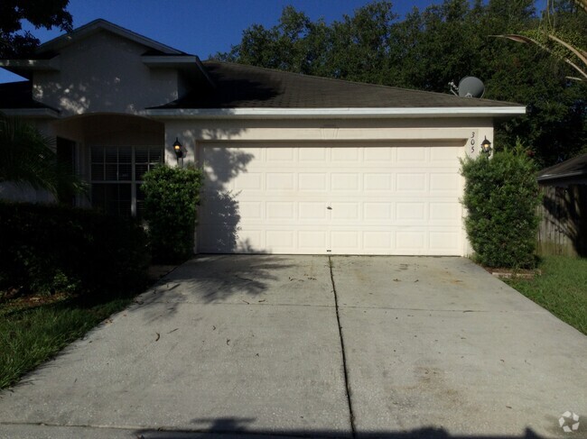 Building Photo - 305 Abigail Rd Rental
