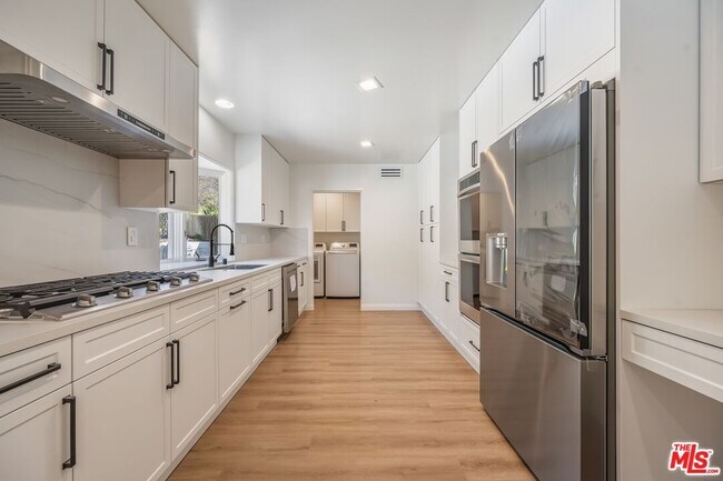 Photo - 1708 Clear View Dr