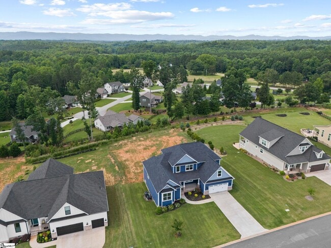 Photo - 222 Montview Cir