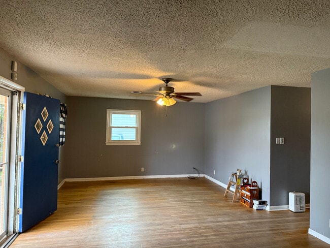 Building Photo - 4620 S Rusk St