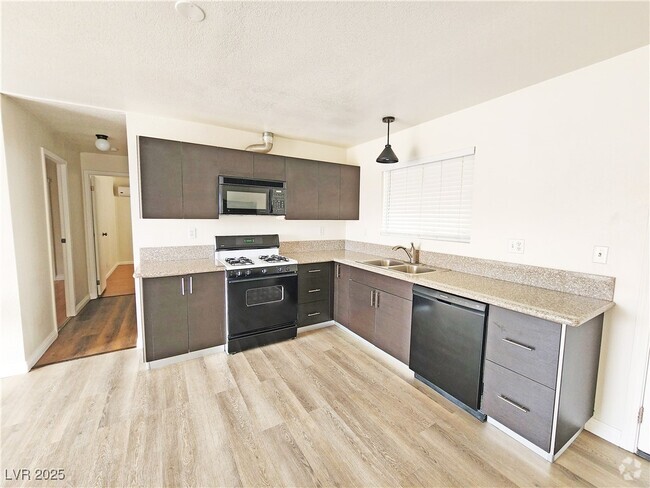 Building Photo - 3161 W Scott Ave Rental