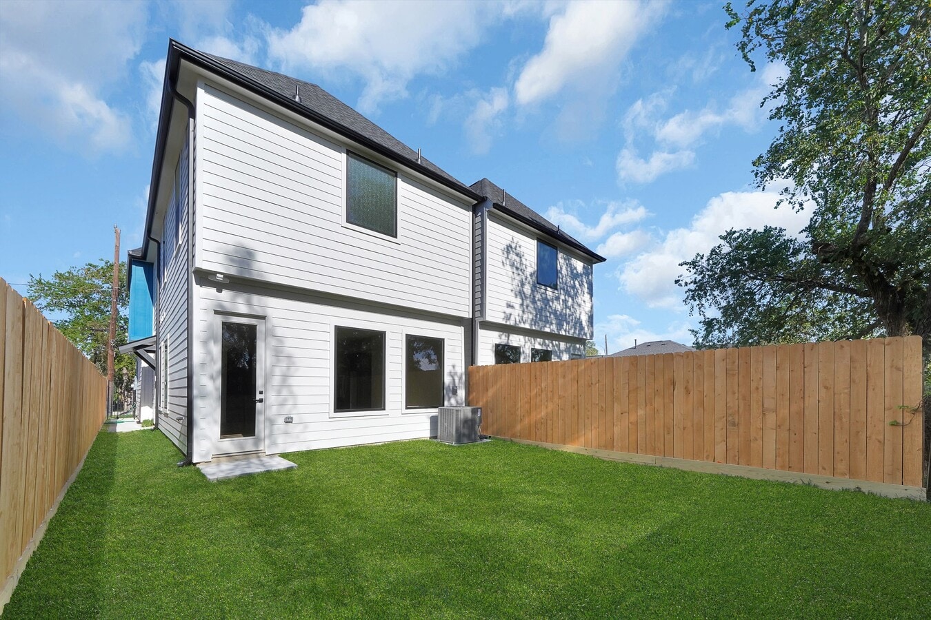 Photo - 3628 Lydia St