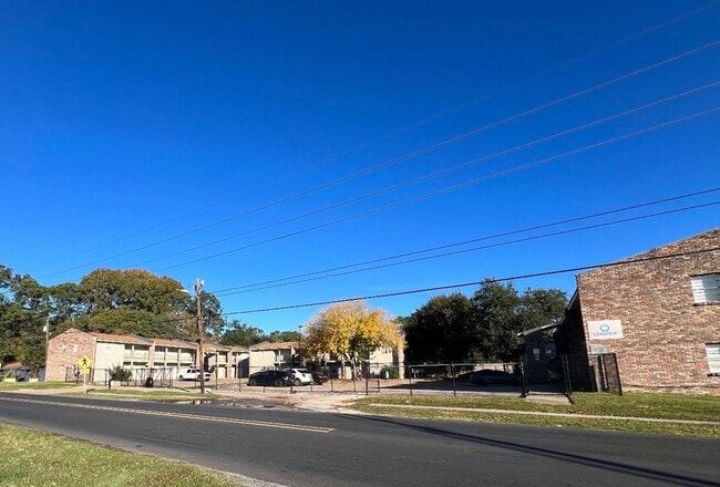 Landfair Complex
