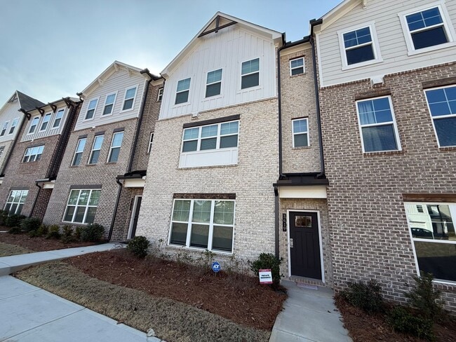 Photo - 3BR/3.5BA 3-Story Townhome w/ Quartz + W/D in Decatur