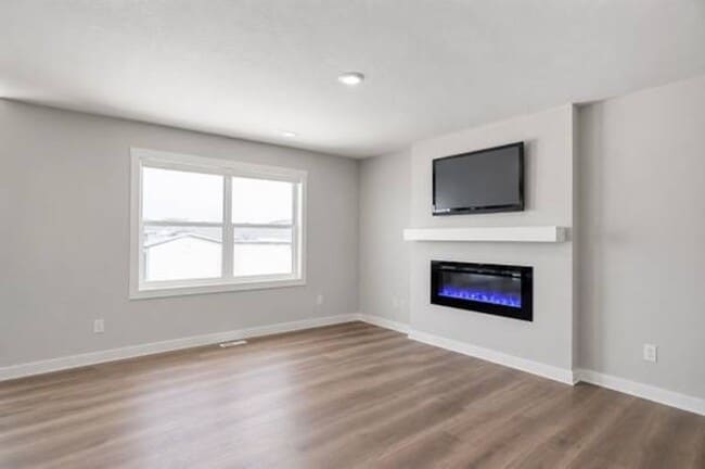 353 Juniper Dr Unit 1