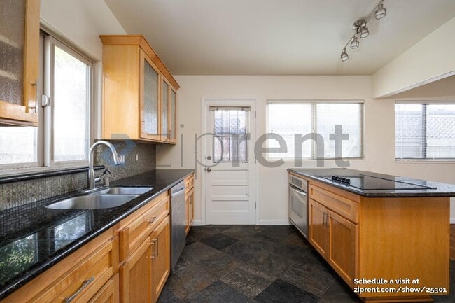 Photo - 8572 Fireside Ave