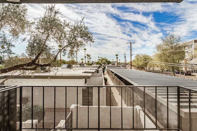 Photo - Bella Villas Apartments