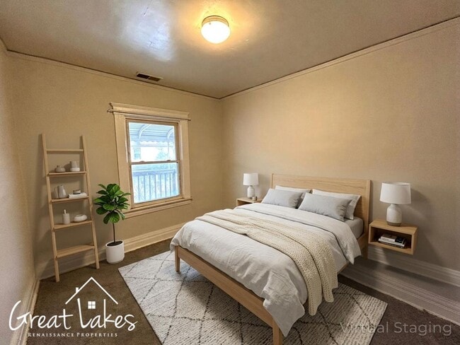 Photo - 8126 Gartner St Unidad Upper