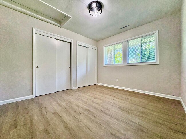 Photo - 1609 Lincolnway W Unidad Apartment D