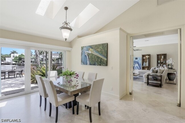 655 Galleon Dr