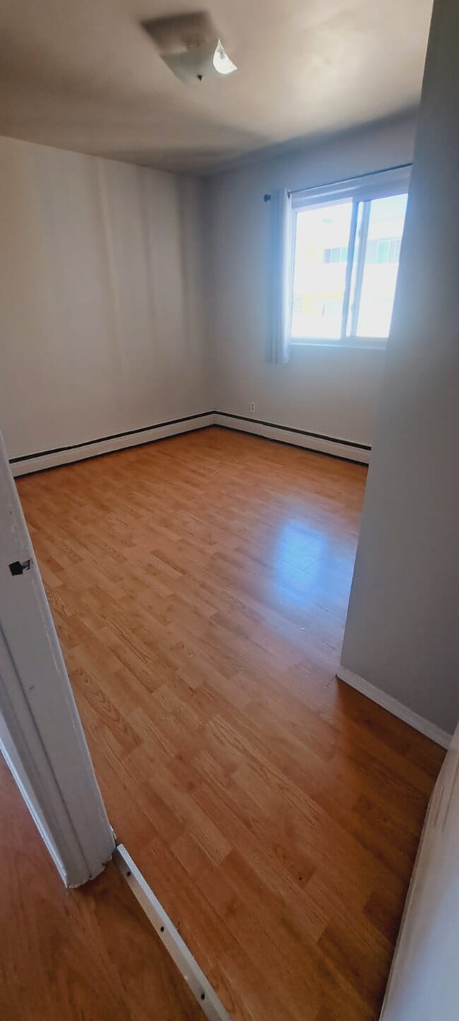 Photo - 10734-108 108 St NW Unit 9