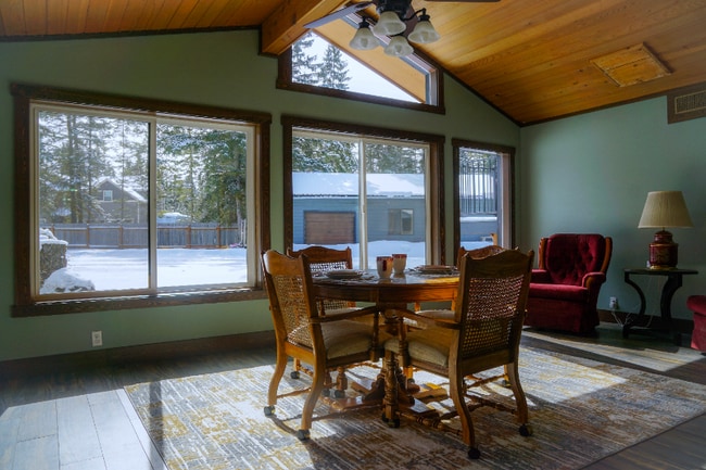 Photo - 145 Sapphire Ct