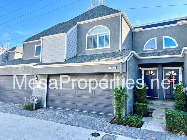 Building Photo - 1230 S Barranca Ave Rental