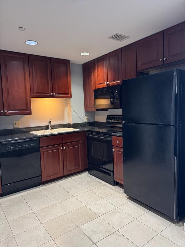 Photo - 195 14th St NE