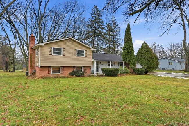 Photo - 6382 Houghten Dr