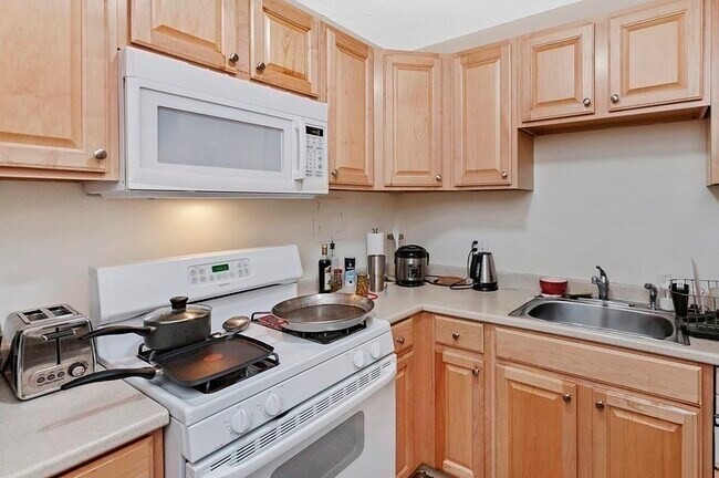 Photo - 99 Pond Ave Unit 708