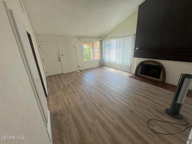 2687 Danton Pl