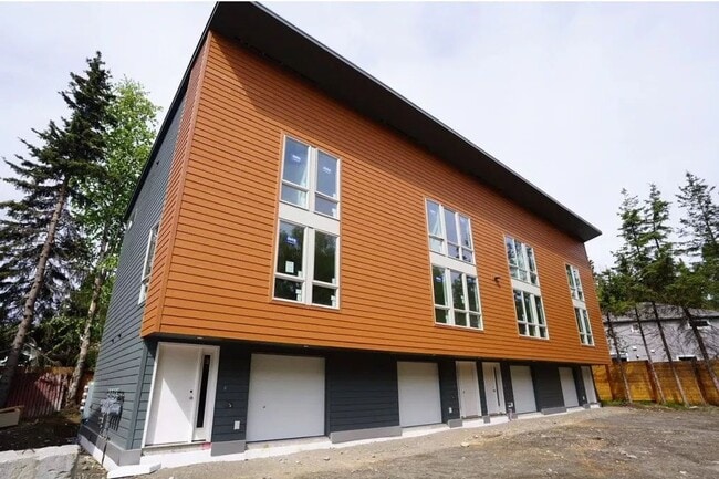 Building Photo - 2720 Coho Way