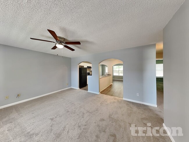 Photo - 6836 Saganaw Dr