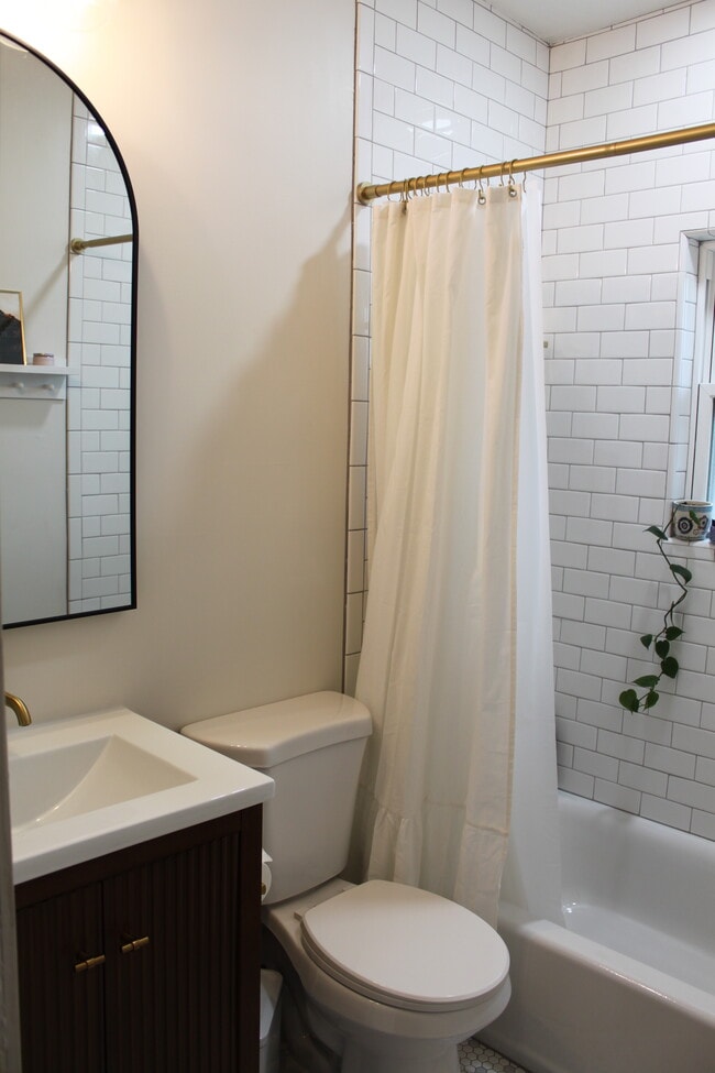 Photo - 757 E Ramona Ave