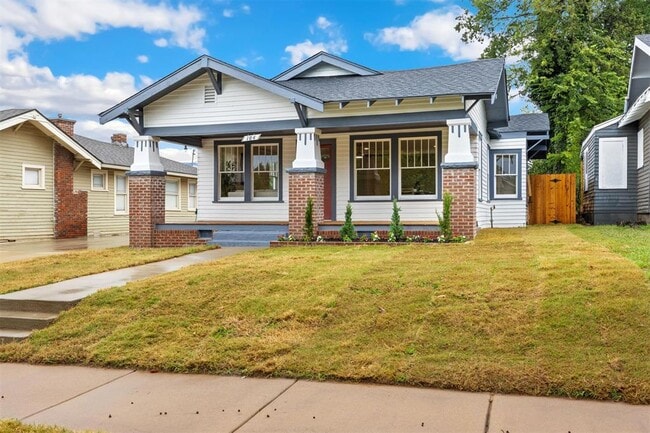 Photo - 104 NW 20th St