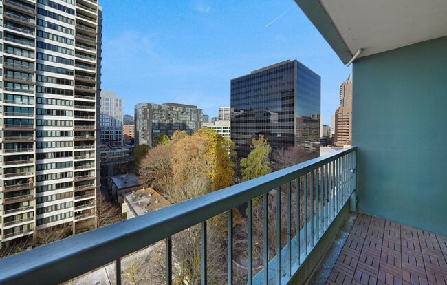 Photo - 111 SW Harrison St Unit 10C