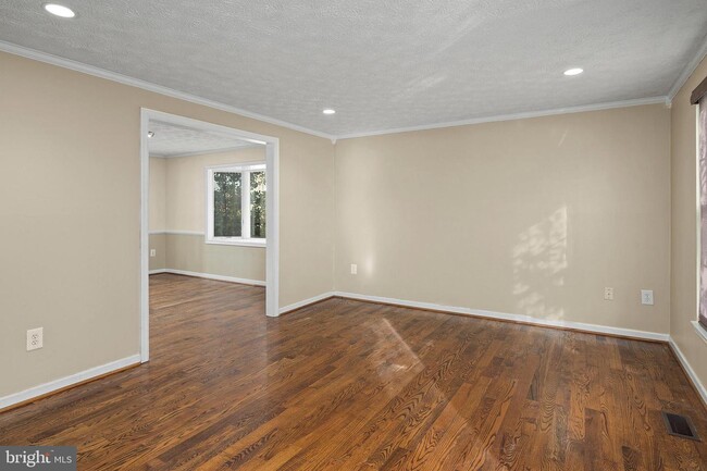 Photo - 5941 Iron Frame Way