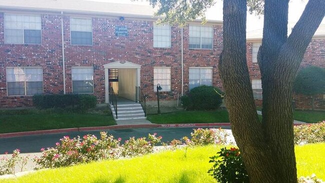 Photo - 6869 Chickering Rd Condo Unit c5