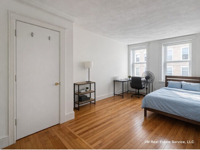 Photo - 210 Chestnut Hill Ave Unit 6